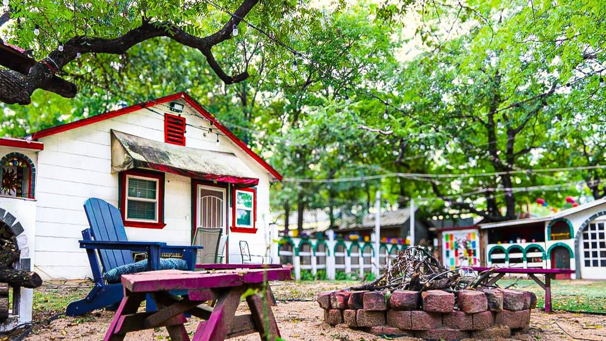 Fort Worth Apartment | Private Artist Retreat Near the Stockyards