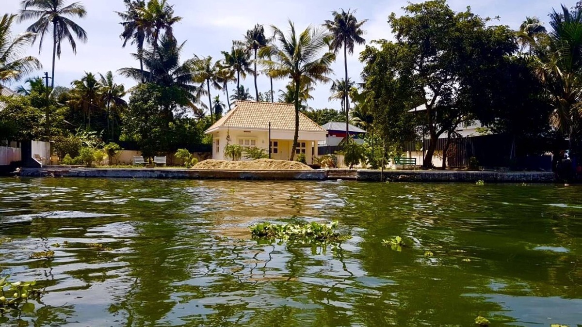 Kodungallur Villa | Private Backwater Villa with Ayurveda