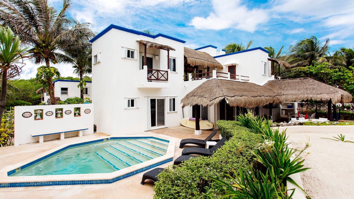 Soliman Bay Villa | Private Beachside Villa includes Cook, Pool, WiFi – Check out our Summer Sale!