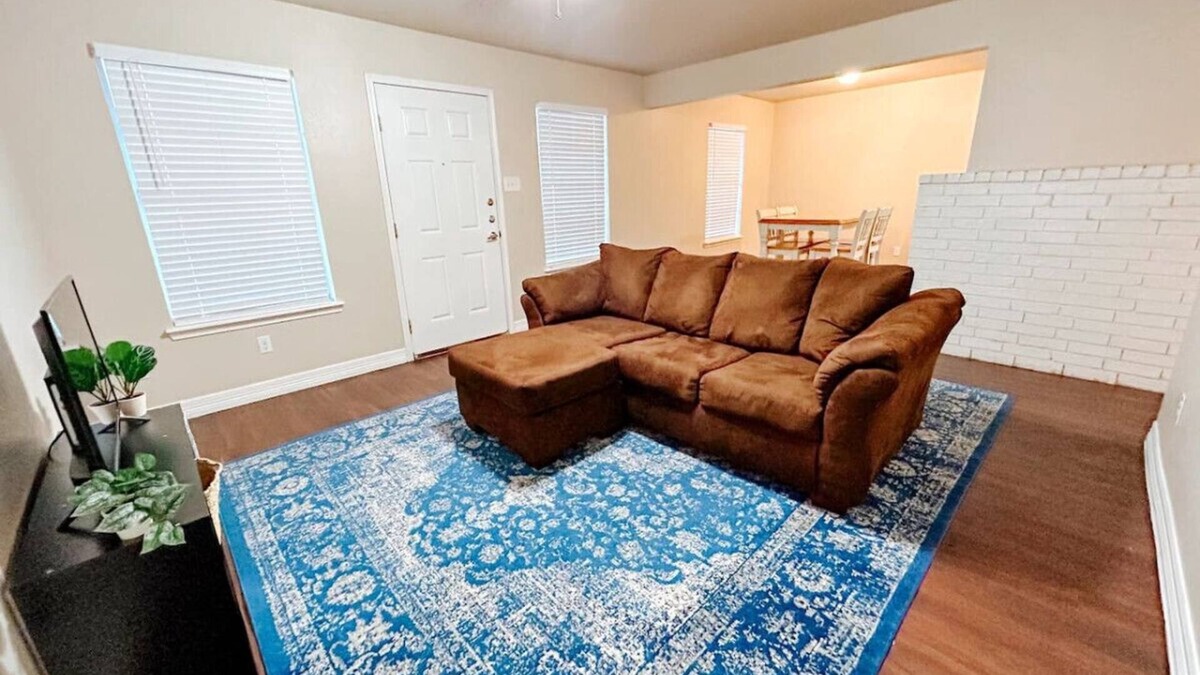Central City Apartment | Private Budget Rental–Near Downtown and Beach