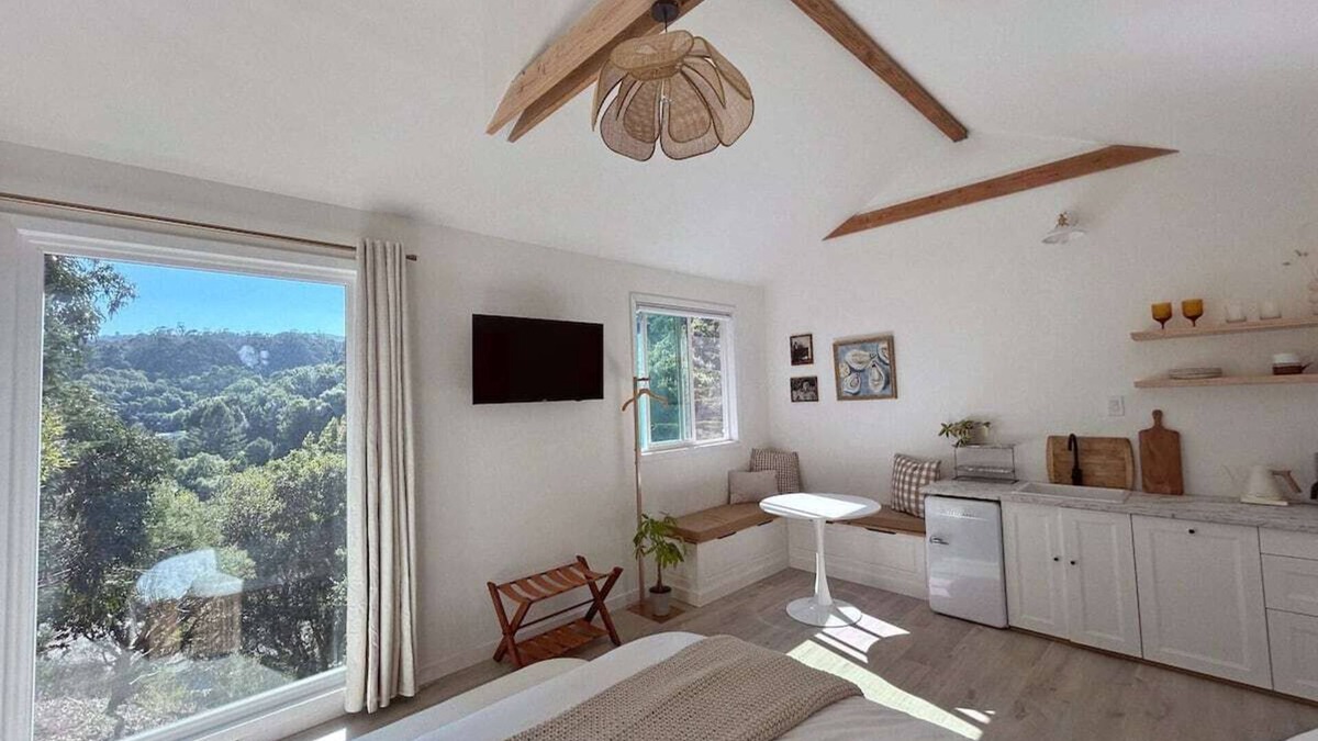 Tamalpais-Homestead Valley House | Private Bungalow in Charming Sausalito with WiFi