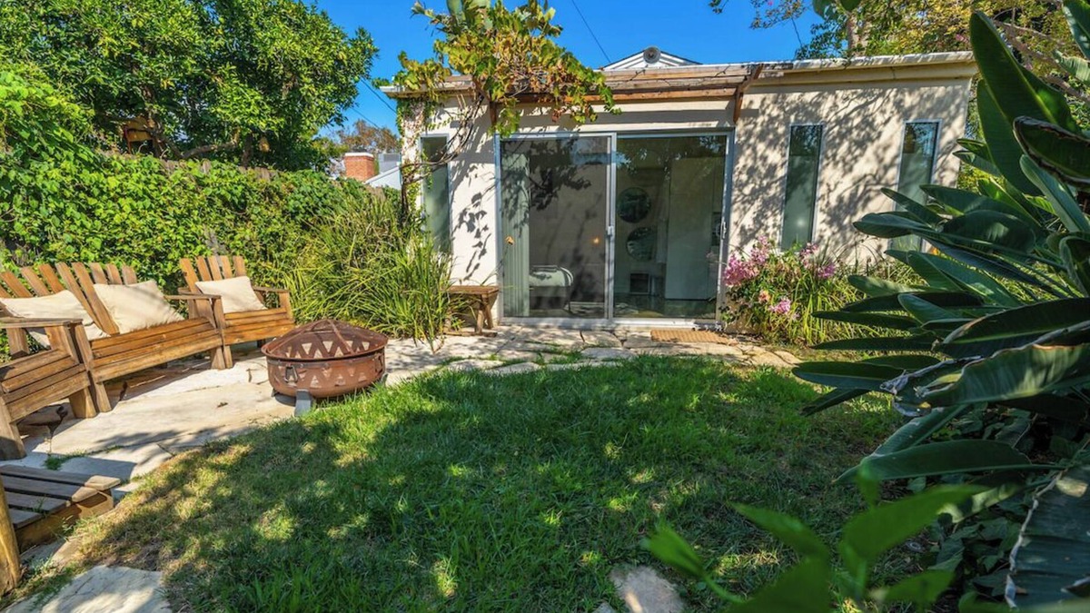 Valley Glen House | private bungalow njacuzzi and sauna