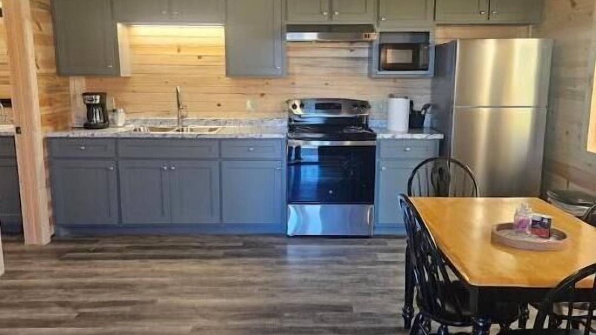 Hugo Apartment | Private Cabin Full Kitchen 1