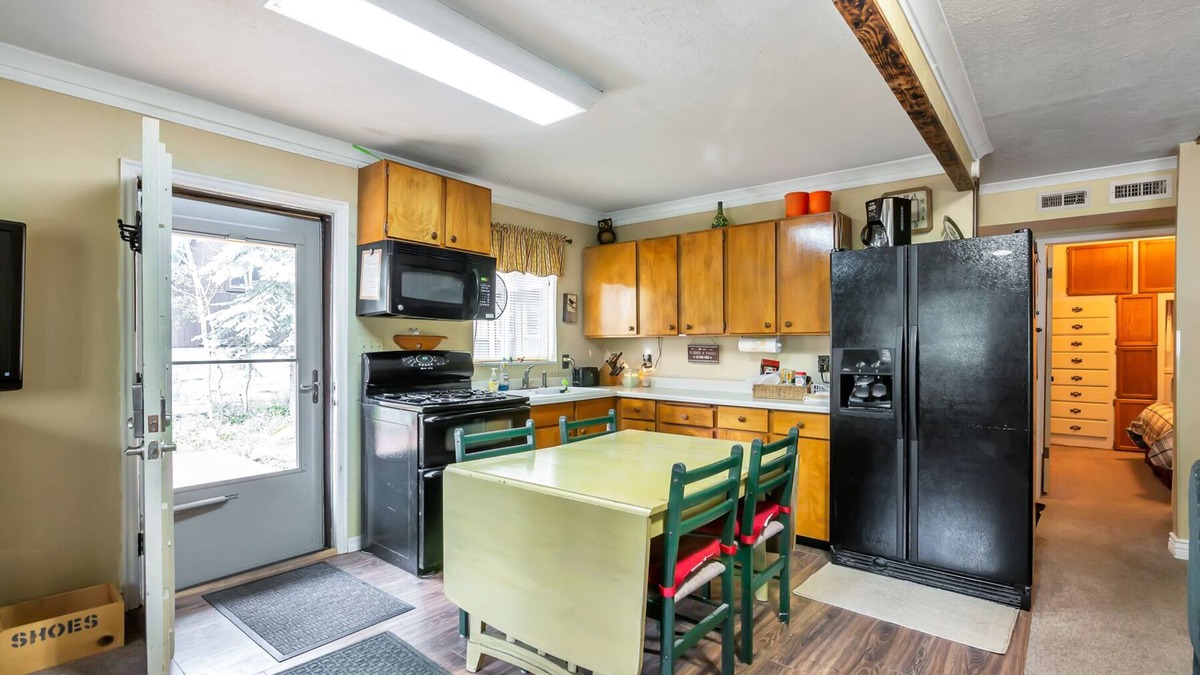 Midway Cabin | Private Cabin in Snake Creek Cyn. Midway and Soldier Hollow/Deer Creek