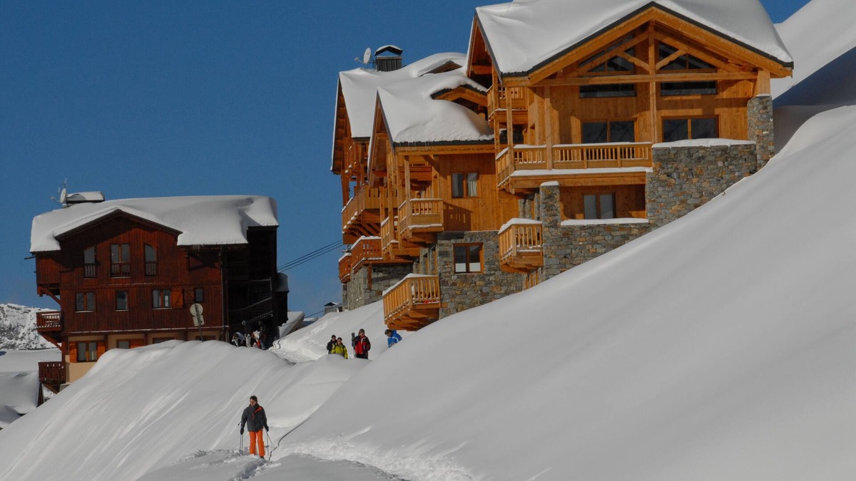 Val-Thorens Ski Chalet | Private chalet Grand standing 8+2 pers. Val-Thorens, skis on