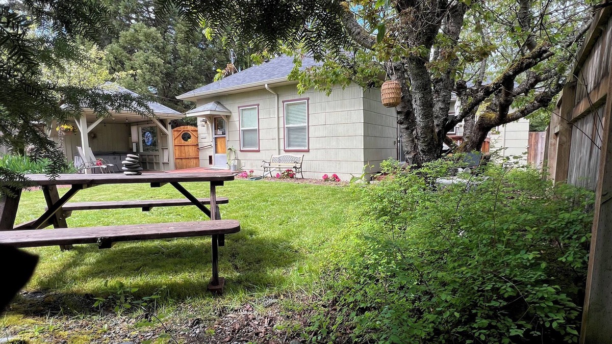 Port Angeles House | Private, charming 3 bedroom house. Hot tub. Fenced compound feeling.