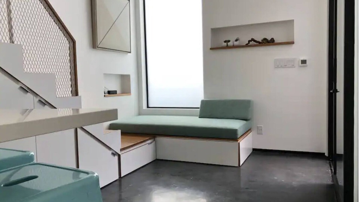 Venice Apartment | Private, Clean LOFT w PRIVATE COURTYARD/ENTRANCE in Venice Beach w Kitchen