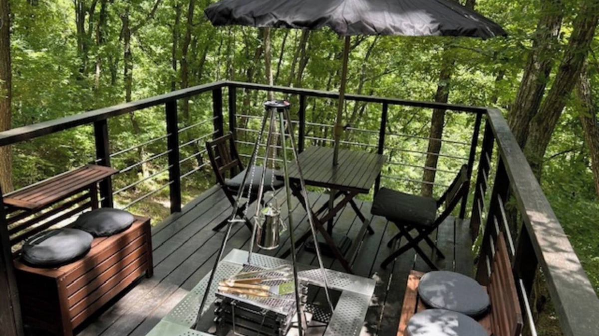 Tsumagoi House | Private cottage surrounded by nature | Wooden deck/Agatsumagun Gunma