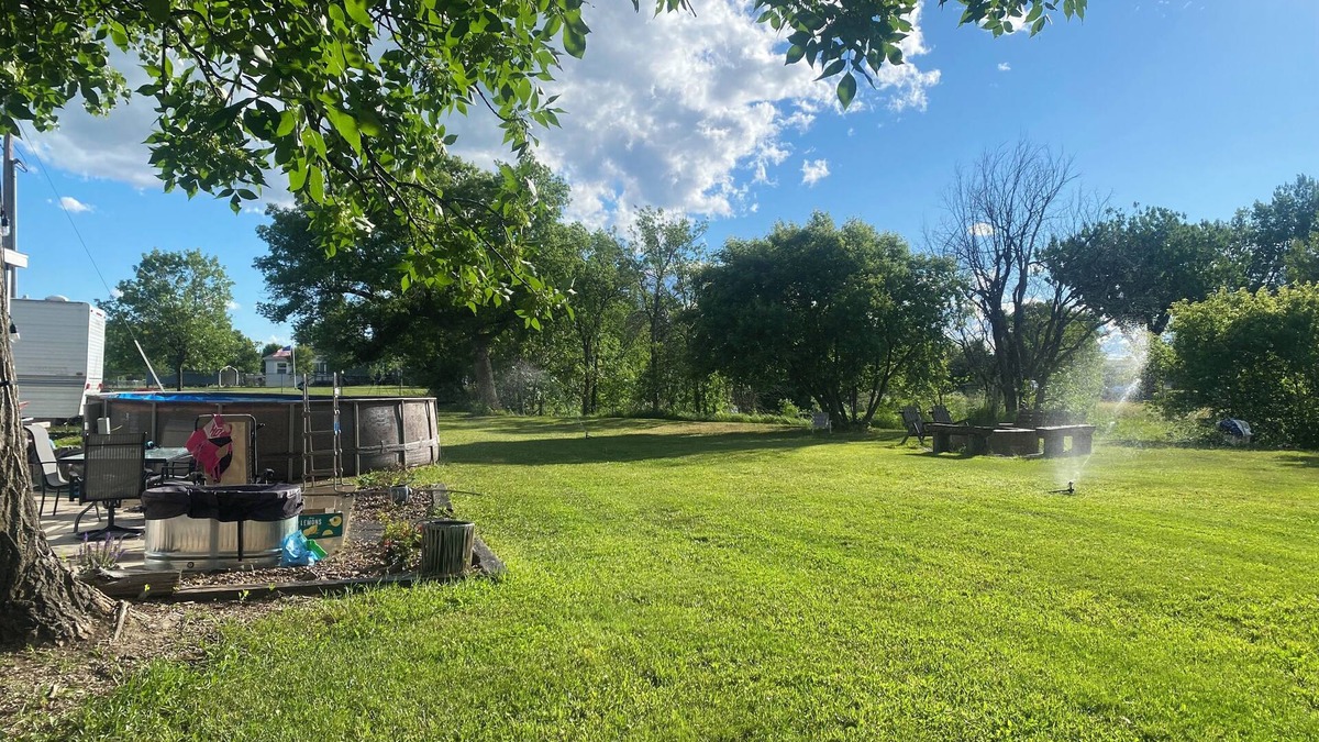 Rapid City House | Private Creekside 3 Bedroom Home On 2 Acres
