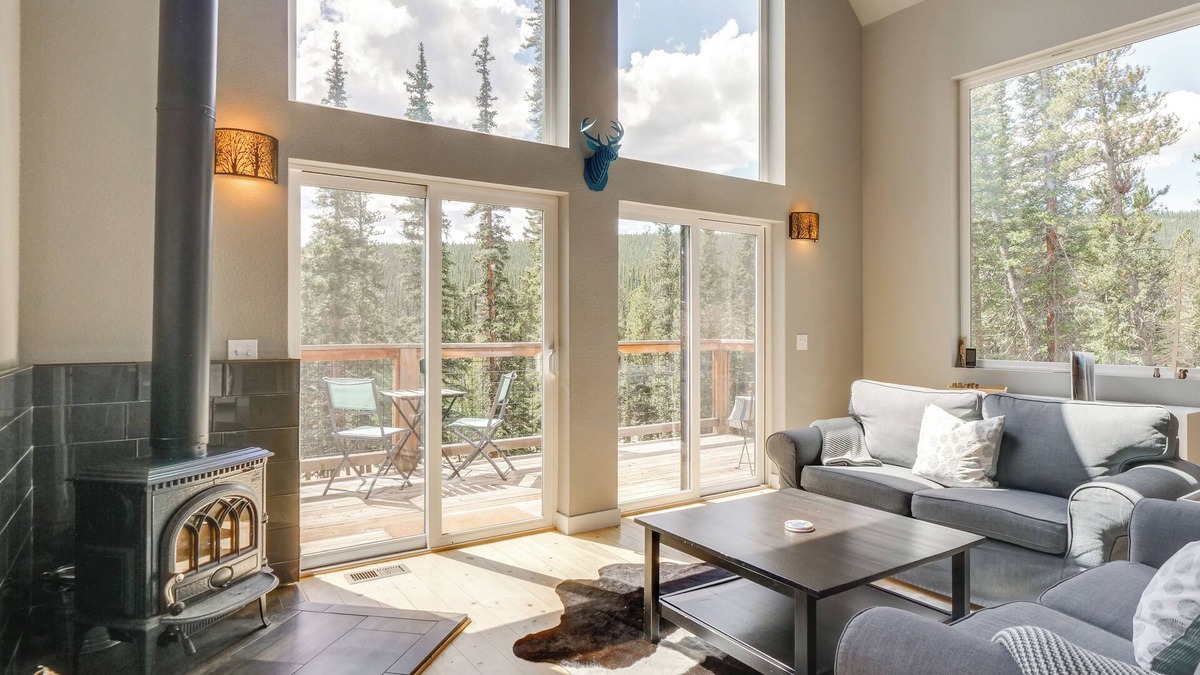 Valley of the Sun Cabin | Private Deck: Secluded Fairplay Cabin