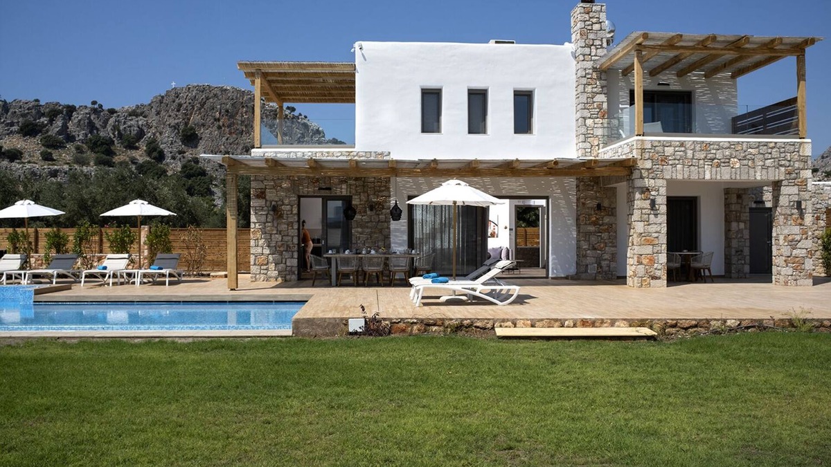 Pefkos Villa | Private Deluxe 3 bedroom villa in Lindos , villa Alkyoni