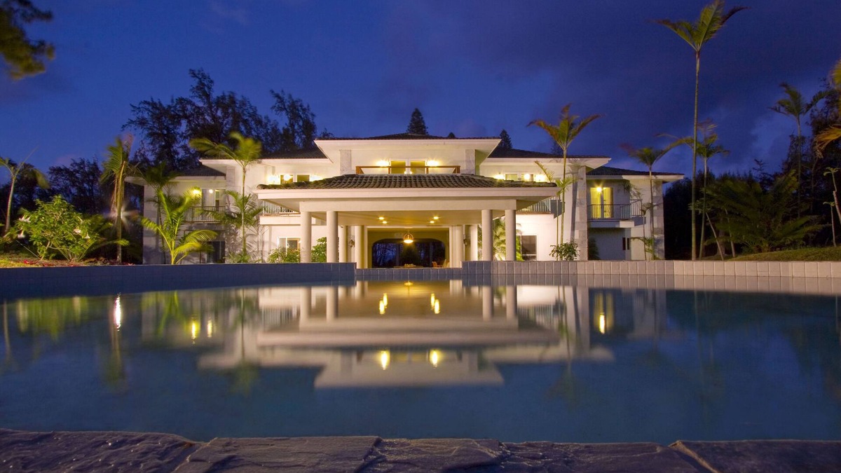 Kapaau House | Private Elegant Eco-Lodge with 10 private suites all to yourself