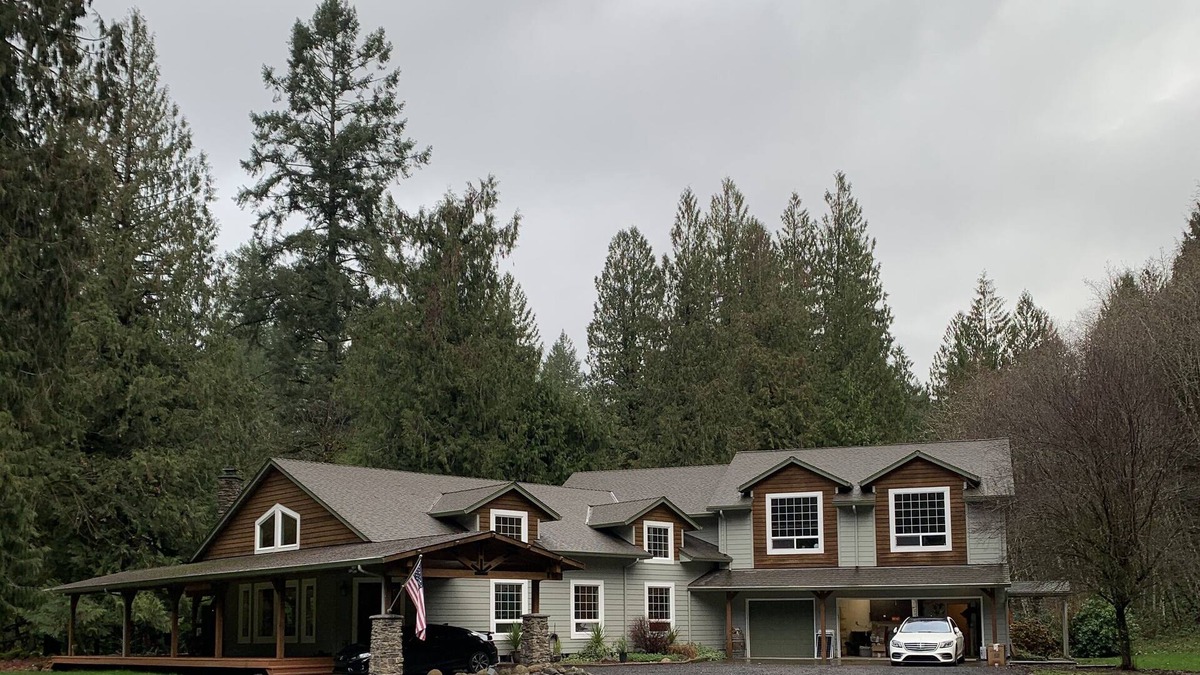 Woodland House | Private & Elegant - Gated Estate in the forest on Cedar Creek