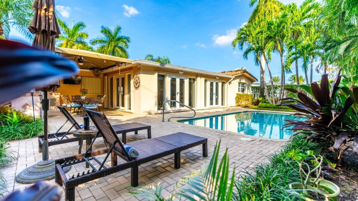 The Cove Apartment | Private Escape w/King Beds & Heated Saltwater Pool