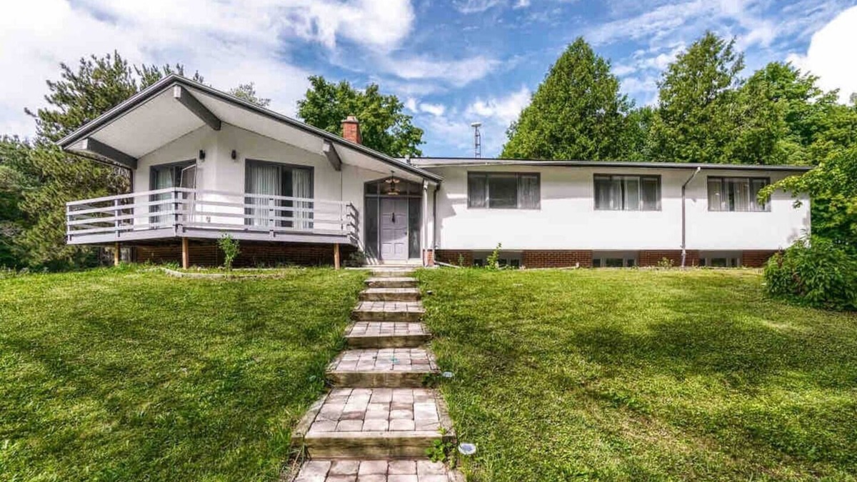 Caledon House | Private Estate Home In Caledon Ontario! *6 Acres*