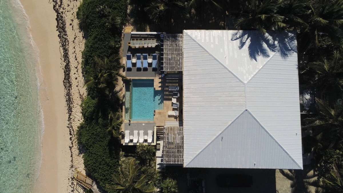 Double Bay House | Private Estate on Pink Sand Beach w/2 Pools, Home Theater, Kayaks, PBoards