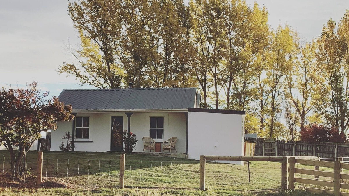 Gimmerbum Cottage | Private farm cottage, lovingly restored with no extra charges