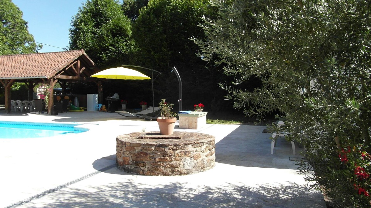 Saint-Pierre-de-Frugie House | Private house with private heated pool located in the beautiful Dordogne region