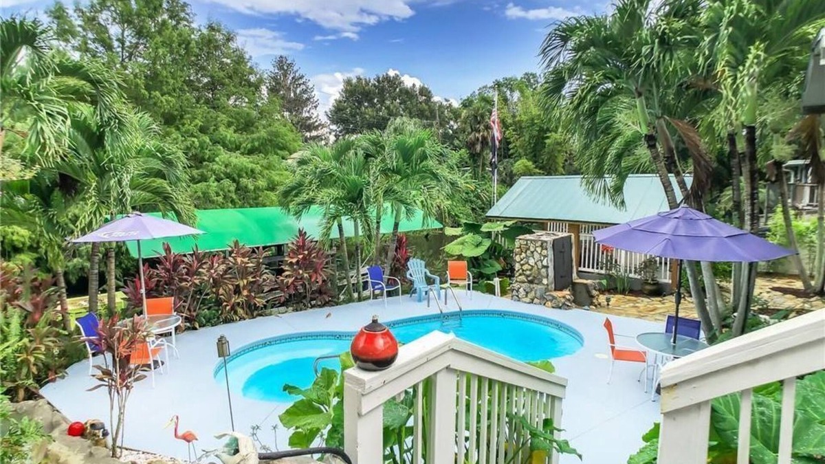 Fort Myers House | Private Ft Myers Retreat - Pool, hot tub, theater room, kayaks