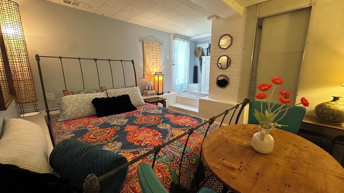Eagle Rock Apartment | Private Garden Suite