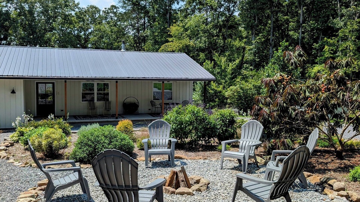 Graysville House | Private Getaway Outside Chattanooga - Close to Fall Creek Falls & State Parksn