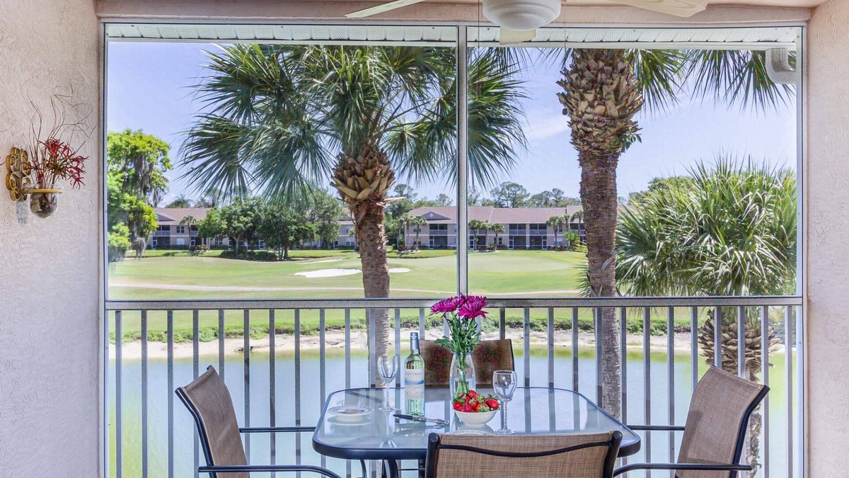 Sarasota Condo | Private Golf Club | Gated | 5 Pools | Restaurant | Clubhouse | Heritage Oaks Ideal Seasonal Rental!