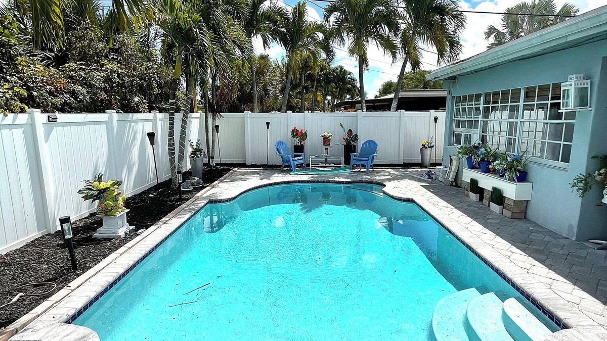 South Corals House | Private guest suite minutes from beaches, Wilton Dr. center of Ft. Lauderdale!