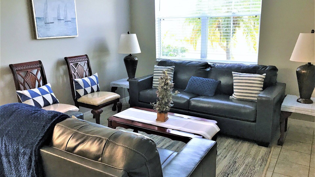 Windwood Bay House | Private Haven - 5 bedroom, 4.5 bath, Free Pool Heat, Free BBQ Grill