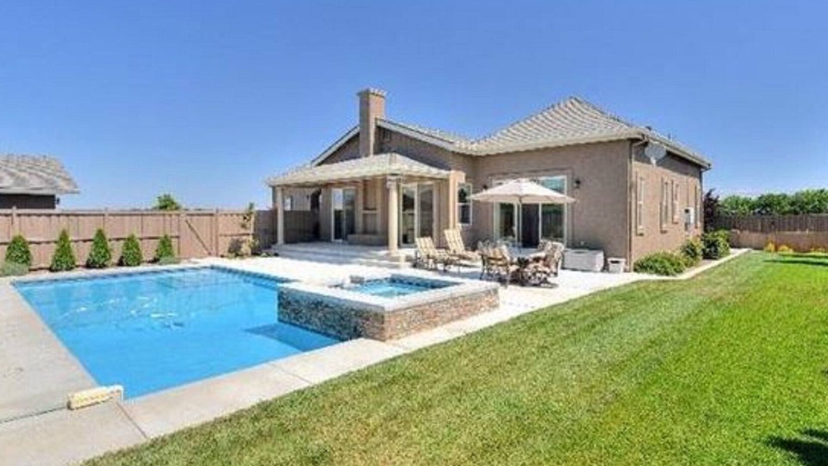 Fairfield House | Private Home Perfect for Vacation