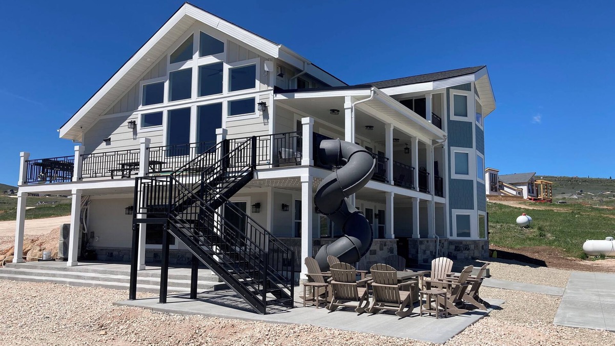 Sweetwater House | Private Hot Tub and P-ball/B-Ball Court! Ideal Beach Access, and Golf nearby!