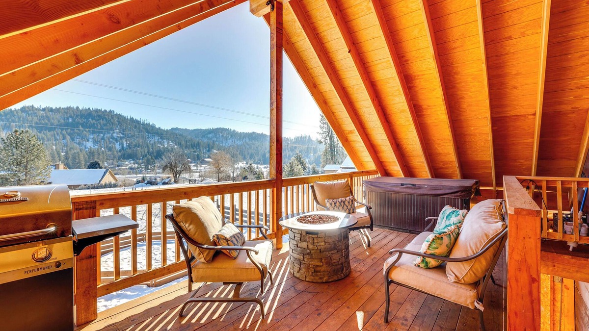 Garden Valley Apartment | Private Hot Tub & Mtn Views: Garden Valley Apt!