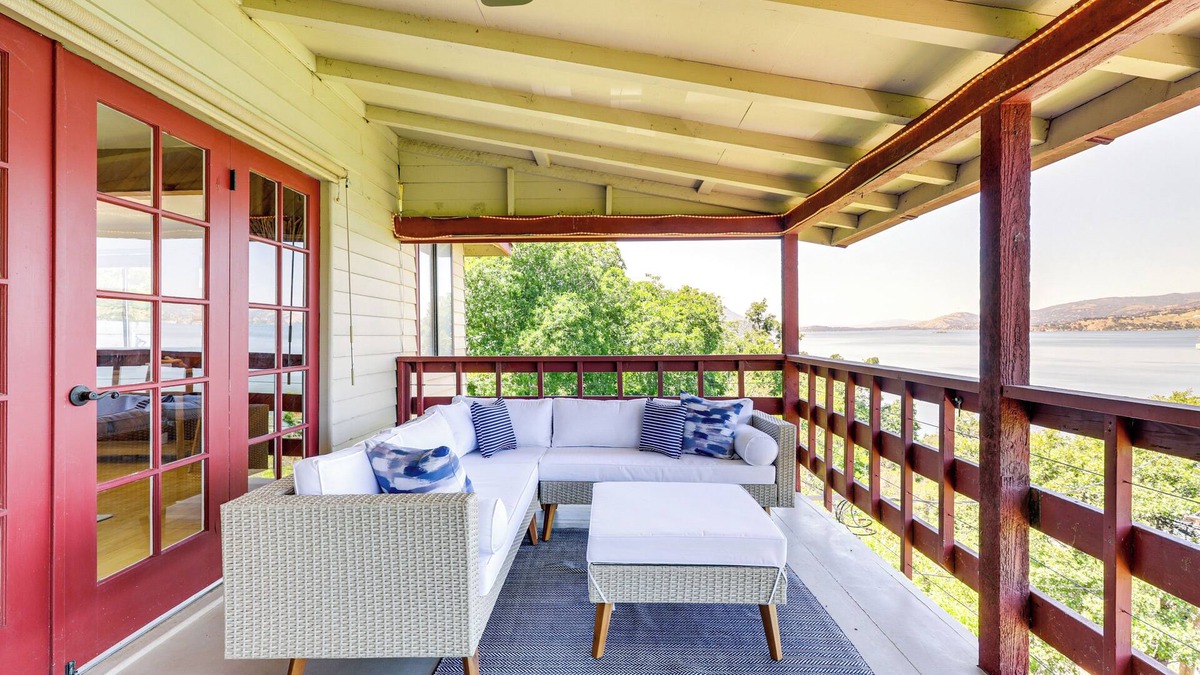 Clear Lake Cottage | Private Hot Tub w/Water Views: Lower Lake Getaway