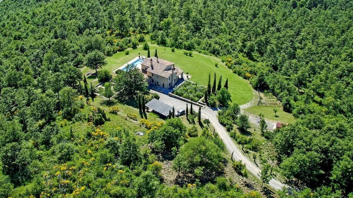 San Casciano dei Bagni Villa | Private villa with swimming pool in Tuscany