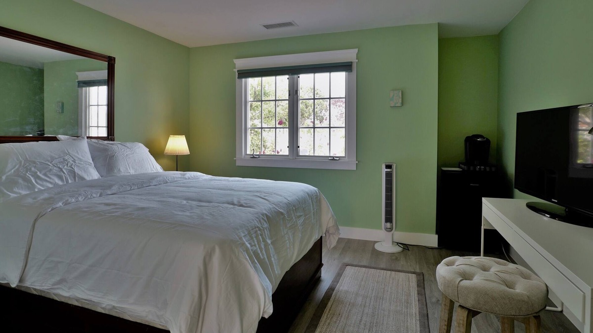 La Jolla Mesa House | Private La Jolla Retreat Suite in Beautiful Neighborhood Minutes to Beaches!