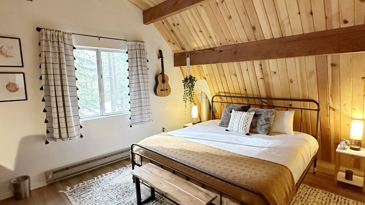 Long Barn Cabin | Private Lake Access! Near Pinecrest & Dodge Ridge - Great for kids and families