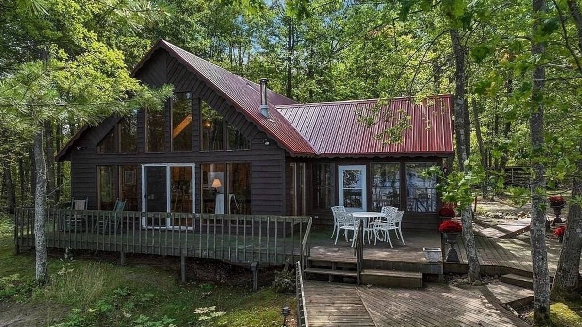 Brill Ski Chalet | Private lake cabin with direct access to snowmobile trails and ice fishing