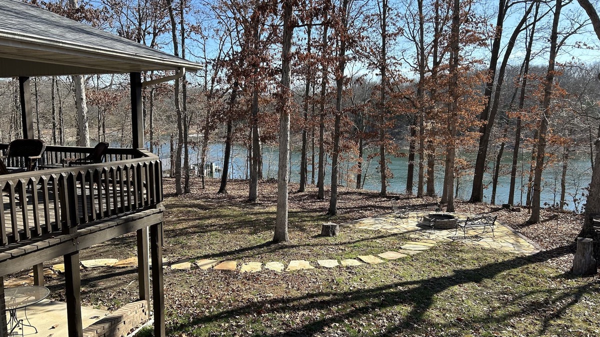 Shell Knob House | Private Lakefront Getaway - Amazing Views and Easy Water Access