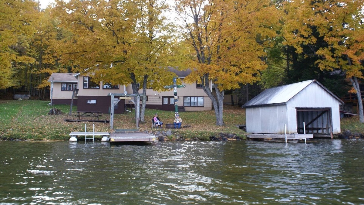 Watersmeet House | Private lakefront on the Cisco Chain in the heart of Michigan’s Upper Peninsula.