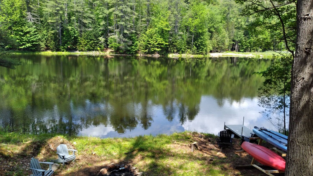 Brant Lake Cabin | Private lakeside cabin for those looking for peace and quiet in Brant Lake.