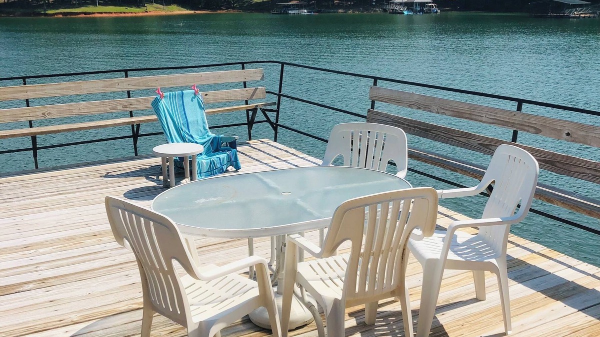 Townville House | Private Lakeside home on Hartwell Lake. Deep water dock. Huge views. Pets ok.