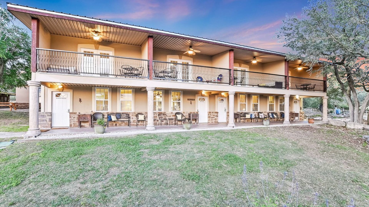 Canyon Lake House | Private Lakeview Resort/Sleeps up to 25/Pet Friendly