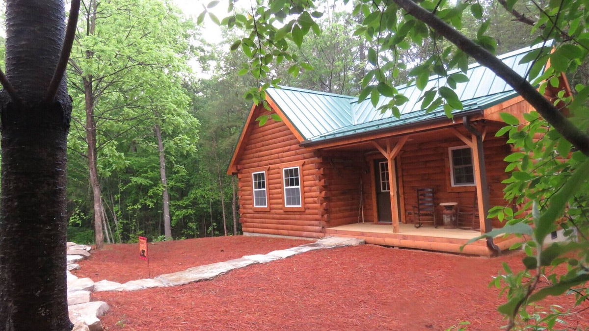 Fletcher Cabin | Private log cabin on 3.5 acres