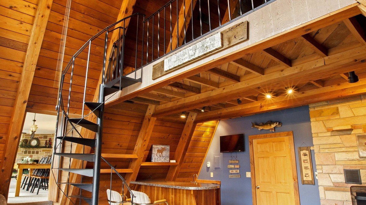 Loudonville House | Private Mohican Riverfront - Plenty of Fresh Air - Social Distancing Approved