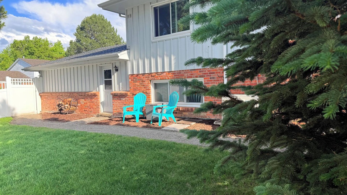Aurora Apartment | Private Mother-in-Law Suite in Aurora Hills Near Denver, UCHealthAnschutz & DEN