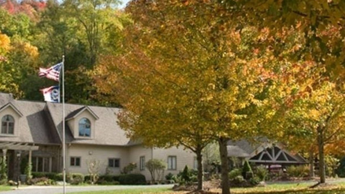 Andrews House | Private Mountain Estate