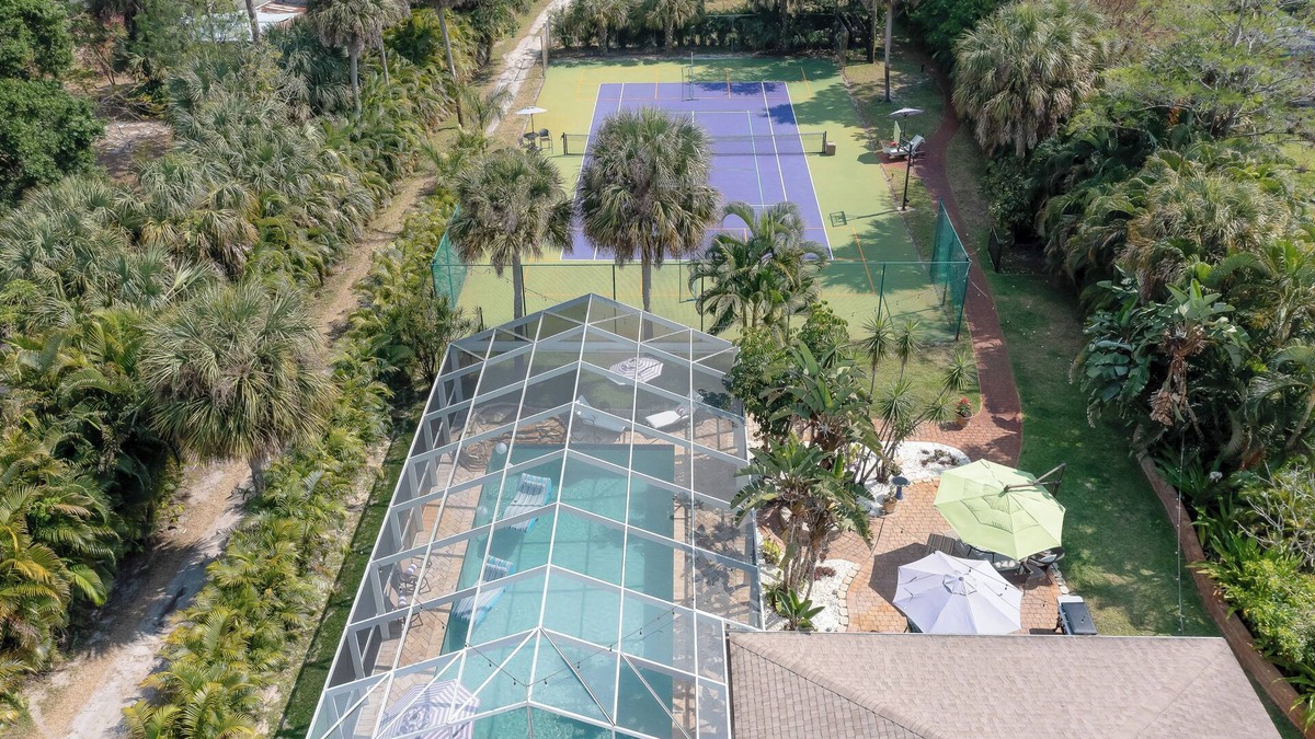 Naples Villa | Private Naples Villa: Tennis, Pickleball, Pool, Near Beach & 5th Ave, Sleeps 10