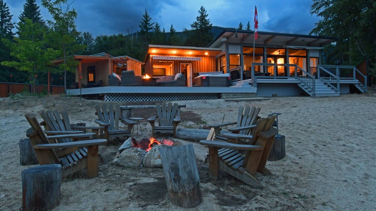 Nelson Resort | Private Nelson Beach Resort