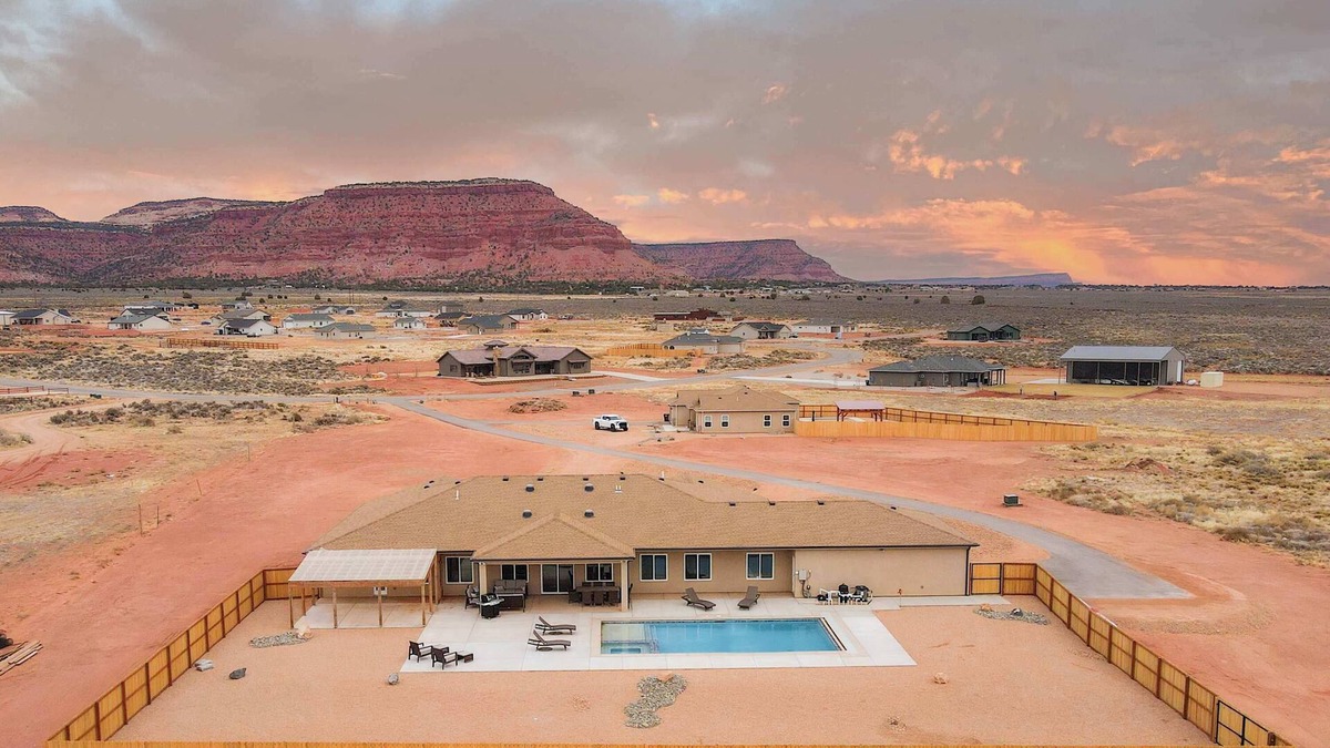 Kanab House | Private oasis with pool/hot tub and 2 homes in one
