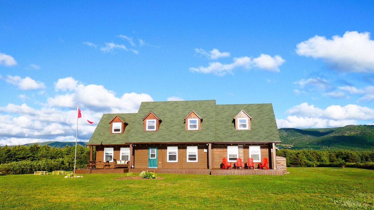 Cabot Trail Cabin | Private Ocean Front & Mountain View Acadian Lodge