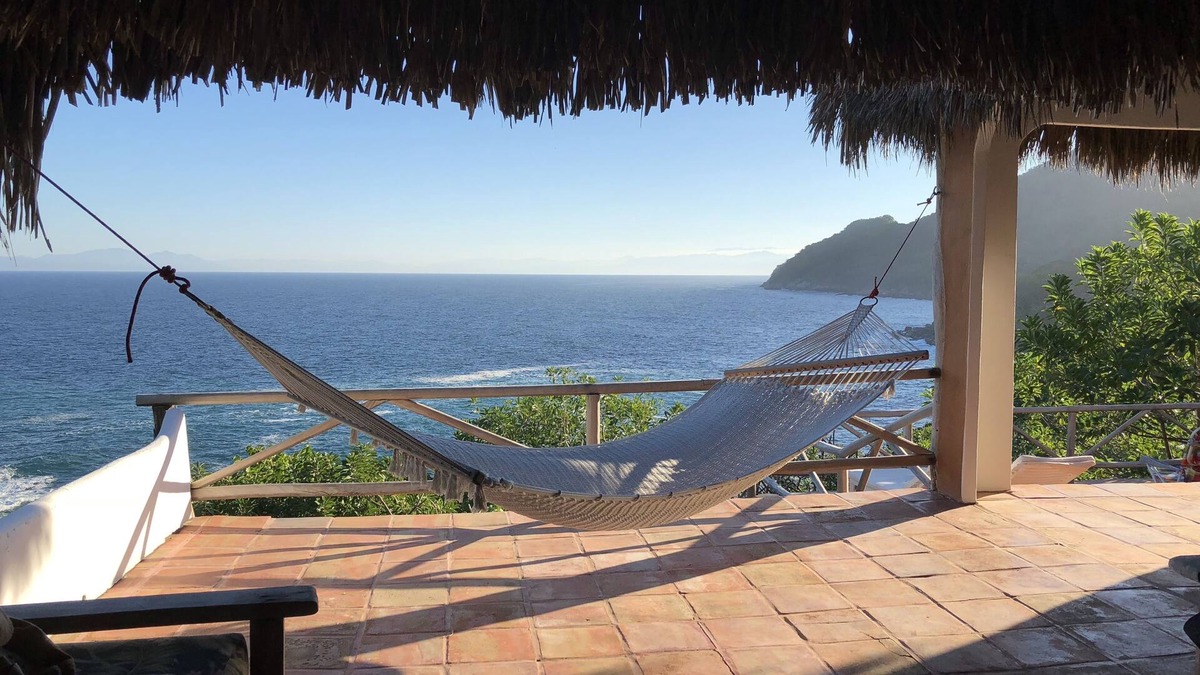 Chimo House | Private Oceanside Beach Retreat - Unplug and Relax